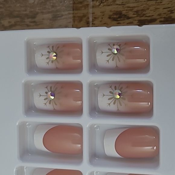 2/$16 Rhinestone French Manicure Press On Nails - Picture 12 of 12